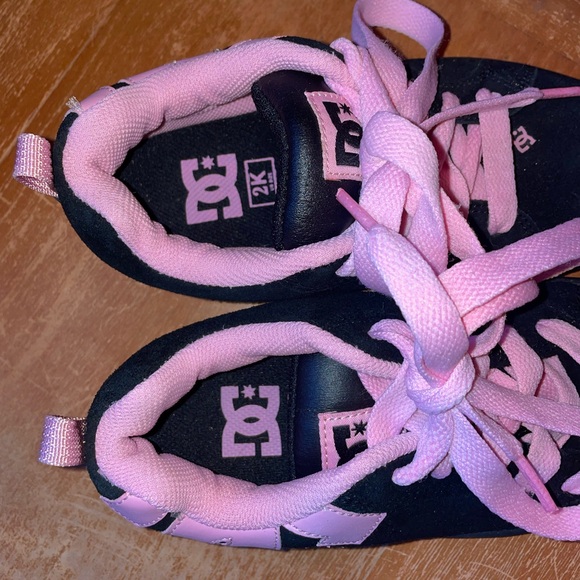 Rare Y2K Black & Pink DC Court Graffik Sneakers - Picture 8 of 10